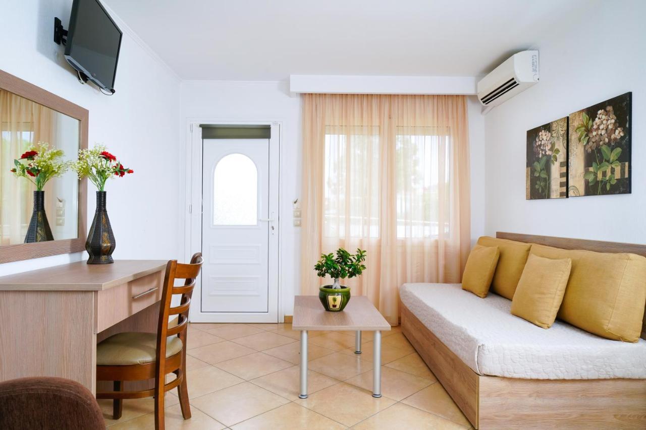 Antigone Hotel Limenas  Buitenkant foto