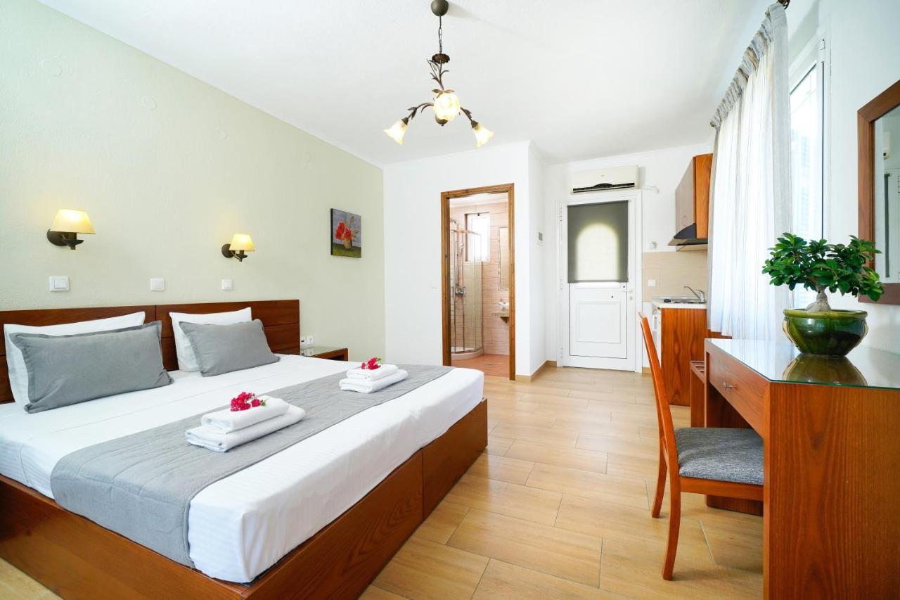 Antigone Hotel Limenas  Buitenkant foto