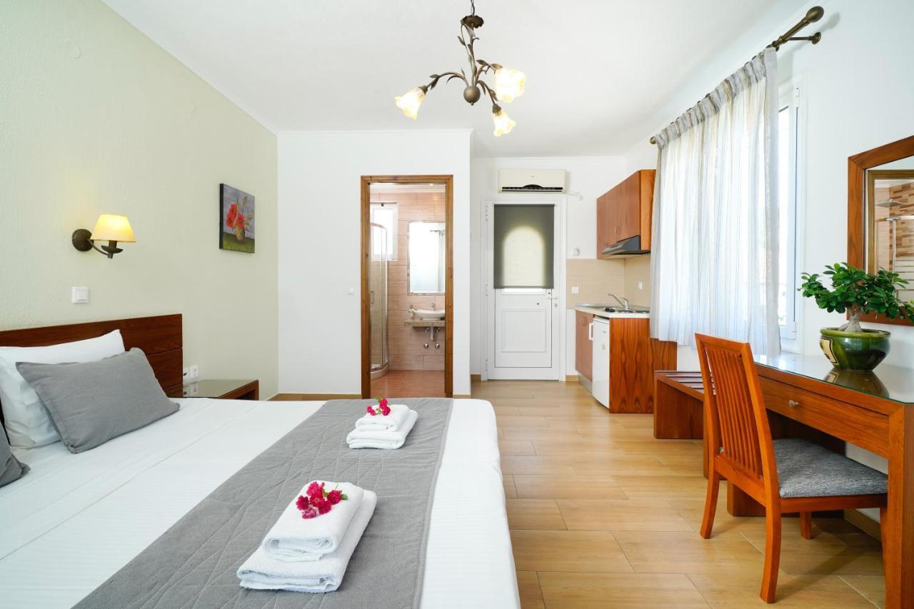 Antigone Hotel Limenas  Buitenkant foto
