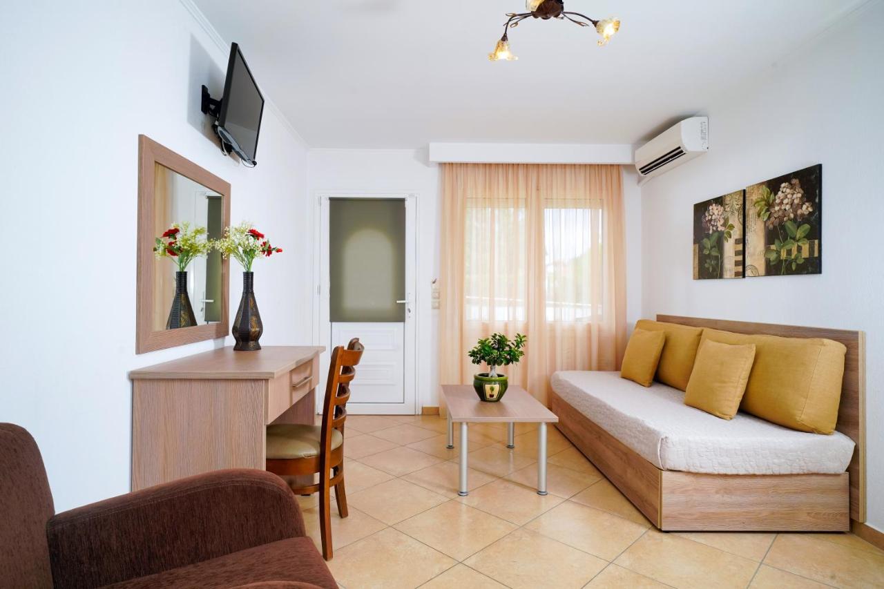 Antigone Hotel Limenas  Buitenkant foto