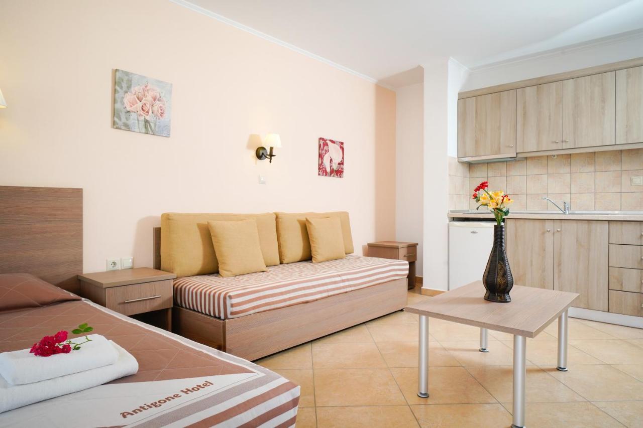 Antigone Hotel Limenas  Buitenkant foto