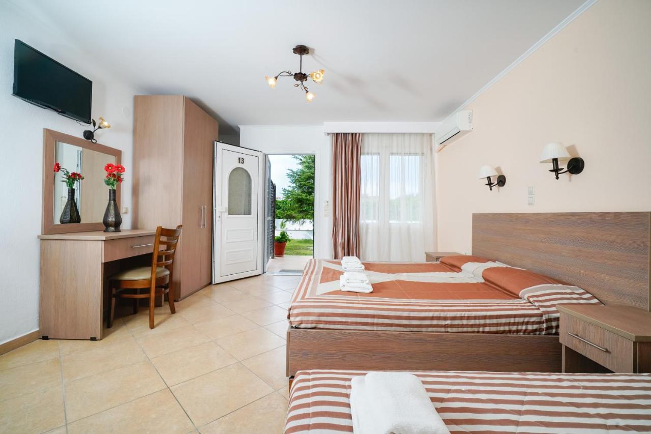Antigone Hotel Limenas  Buitenkant foto