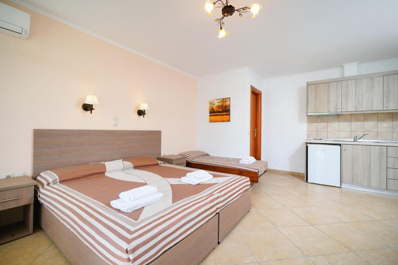 Antigone Hotel Limenas  Buitenkant foto