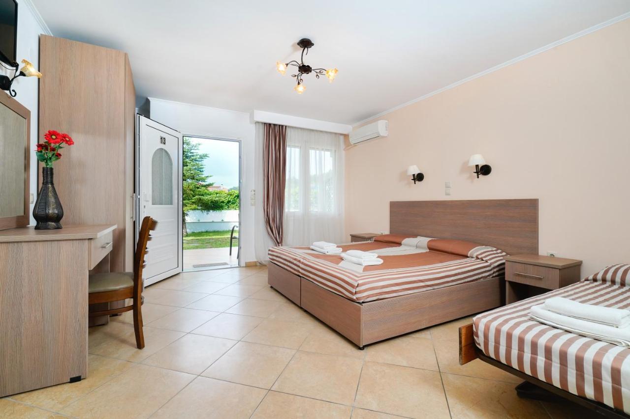 Antigone Hotel Limenas  Buitenkant foto