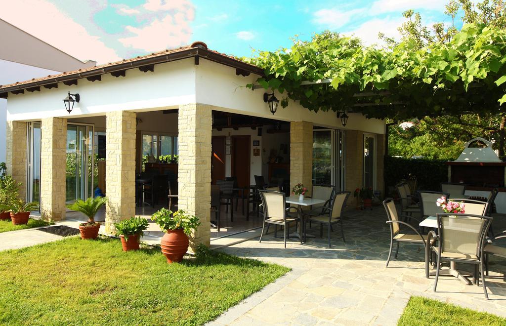 Antigone Hotel Limenas  Buitenkant foto