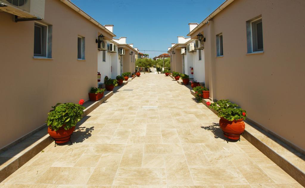 Antigone Hotel Limenas  Buitenkant foto